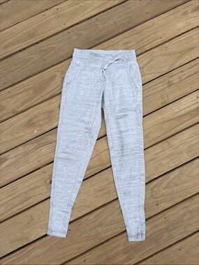 Athleta Light Gray Heather Jogger Sweatpants